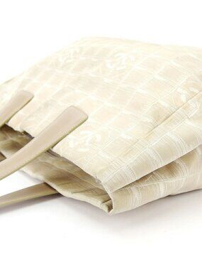 CHANEL Tote Bag Beige gold Women A15991 Authentic secondhand